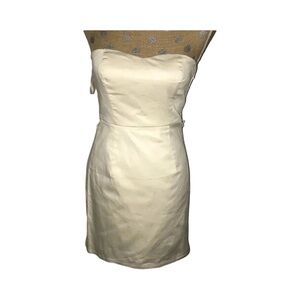 Charlotte Rouse Size Medium Strapless Cream Dress. New Without Tags